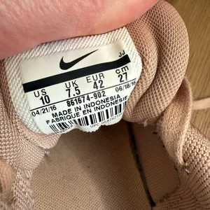 Nike Air Max Thea SE Metallic Red Bronze Rose Gold Sneakers 10 thumbnail 8