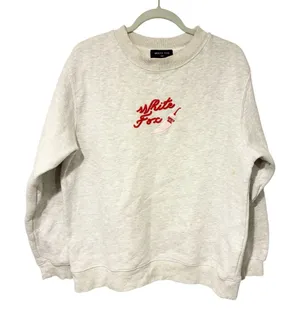 White Fox Boutique Spicy‎ Gal Crewneck Sweatshirt Women Size S/M Heather Gray thumbnail 1