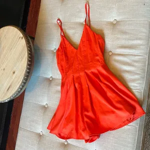 Rumor Boutique Orange Pleated Romper Size Small thumbnail 3