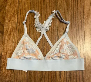 PINK Victoria’s Secret Lace Bralett thumbnail 5