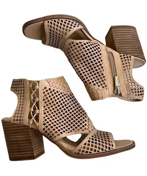 EUC Vince Camuto leather heeled sandals thumbnail 1