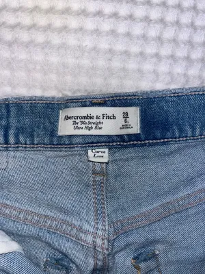 Abercrombie Jeans 90s Straight Ultra High-Rise thumbnail 4