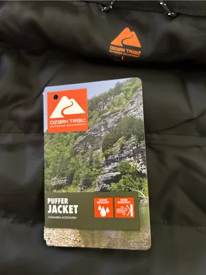 Ozark Trail Black Puffer Jacket Size L thumbnail 8