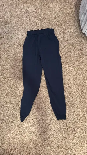 Lululemon Joggers thumbnail 4