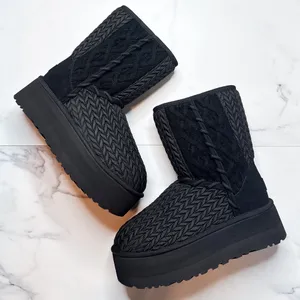Ugg Classic Short Villa Knit Boots thumbnail 2