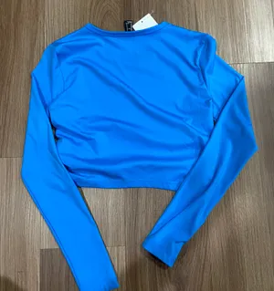 Forever 21 Long Sleeve Crop Top thumbnail 2