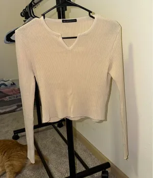 Brandy Melville Top thumbnail 1