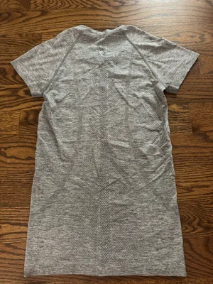 Lululemon Swiftly Tech Short Sleeve thumbnail 2