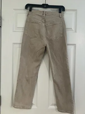 Abercrombie & Fitch Straight-Leg Pants in Light Beige thumbnail 6