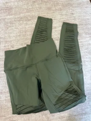 Alo yoga leggings size small thumbnail 2