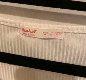 NWOT!  White Crop Top With Tie. Size: Medium thumbnail 2