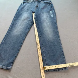 Sonoma Jeans 4R Blue Womens High Rise Straight Leg Medium Wash Faded Denim NWOT thumbnail 3