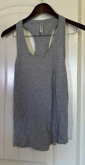 Fabletics Lightweight Grey Racerback Tank Top M thumbnail 1
