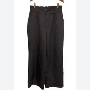 Lulumari Black Wide Leg Cropped Pants - Size Medium (NWT) thumbnail 2