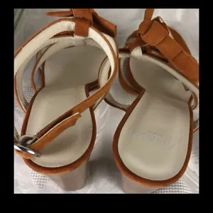 Anaki size 9.5 Paris tawny brown ankle strap heels thumbnail 6