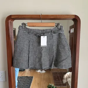 NEW Reformation Rory Linen Mini Skirt in Remy Check Black and White Women's 4 thumbnail 3