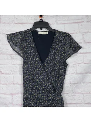 Abercrombie & Fitch Medium Flutter Sleeve Floral Wrap MIDI Dress thumbnail 2