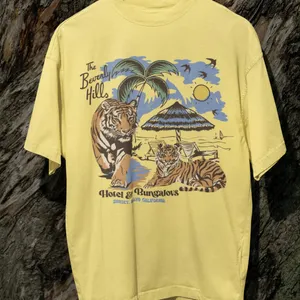 Graphic tee yellow, summer t-shirt size M thumbnail 1