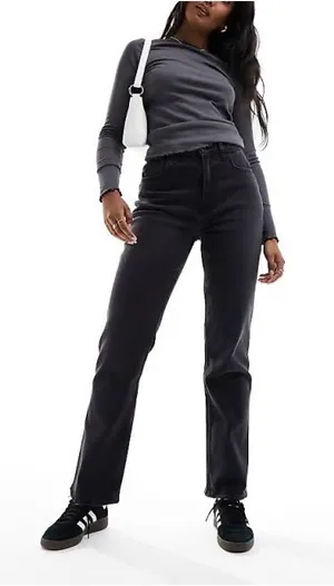 Hollister Ultra High-Rise 90s Straight Jeans In Washed Black thumbnail 1