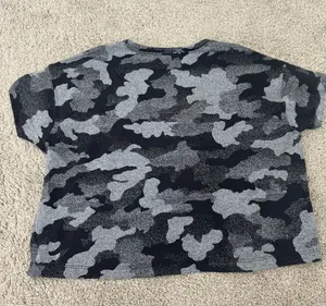 Lululemon Camo Shirt thumbnail 3