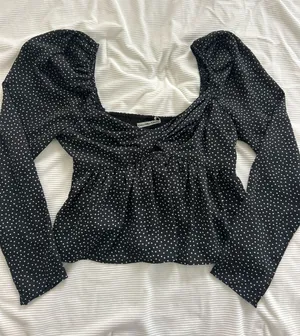 Abercrombie Black Polka Dot Long-Sleeve Peplum Top thumbnail 1