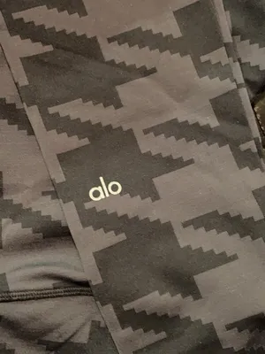 Alo Yoga Green Houndstooth Airbrush Legging Size S Full Length 27x29 Workout thumbnail 5