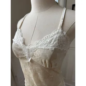 NWOT Commense Crushed Velvet Lace Ivory Cami Tank Top M thumbnail 2