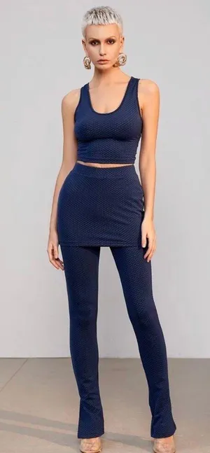 Women’s 2 Piece set Sz large Blue thumbnail 1