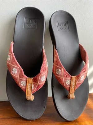 Reef Women's Sandals with Rust-Patterned Straps thumbnail 2