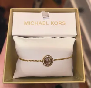 Michael Kors Gold Bracelet thumbnail 2