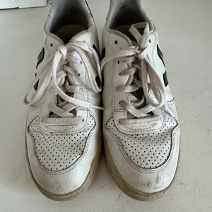 Veja‎ women’s Campo sneakers size 39 (US8) thumbnail 3