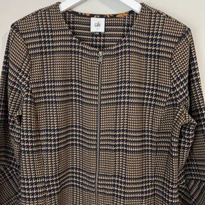 CAbi Women's Small Tartan Plaid Flounce Jacket Longline‎ Dark Acadamia # 3902 thumbnail 3