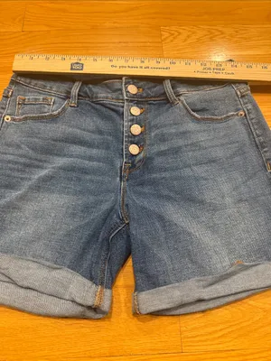 Old Navy button fly Jean shorts size 6 . thumbnail 2