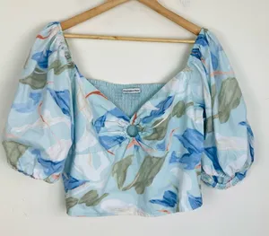 Abercrombie & Fitch pale blue abstract floral puff sleeve o-ring crop top. XL thumbnail 1