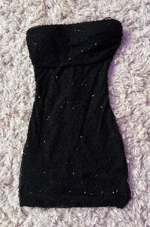 Windsor Homecoming Strapless sequin dress thumbnail 1
