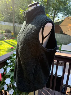 Uniqlo Women's green fleece Full-Zip Sleeveless Vest Stand Collar Size M thumbnail 3