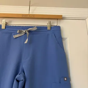 FIGS Yola Skinny Scrub Pant Ceil Blue XS Nurse MD PA PT Healthcare Hospital thumbnail 6