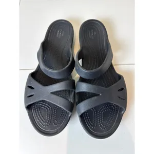 Crocs Kelli Twist Sandals Women Size 10 Strappy Comfort Slip On‎ Beach Resort thumbnail 2