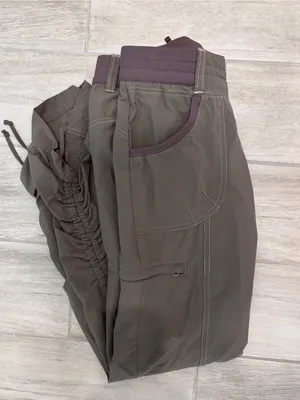 Kuhl Trekr Convertible Cinched leg hiking pants size 4 short thumbnail 2