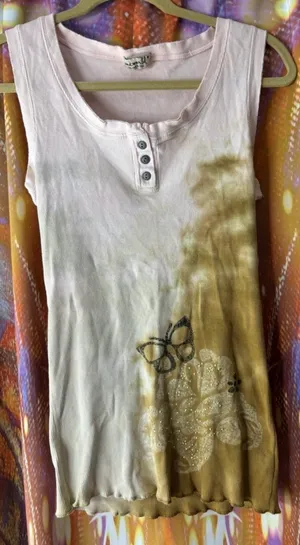 Boho Women’s Ivory Brown Tie Dye Butterfly Scoop Neck Henley Tank M thumbnail 1