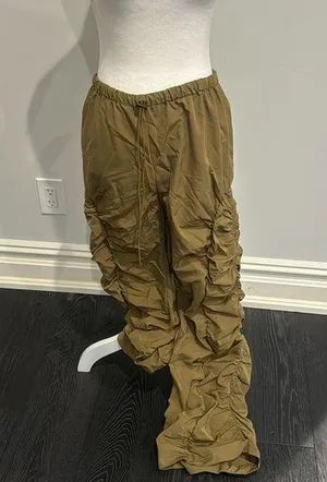 SheIn Olive Green Detailed Cargo Pants thumbnail 1