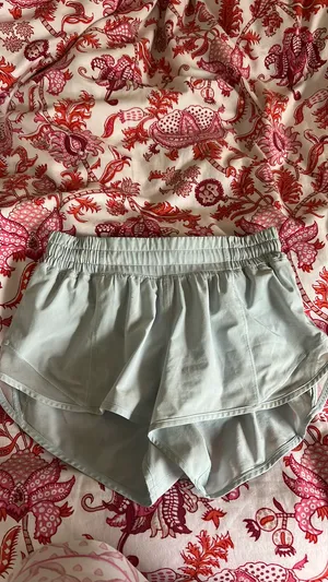 Lululemon Hotty Hot 2.5" thumbnail 4