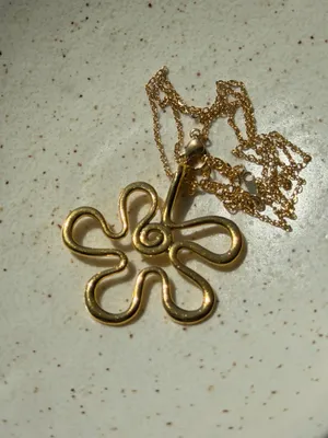 Handmade Kawaii cute retro y2k style gold tone big flower necklace thumbnail 5