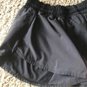 Lululemon Tracker Running Shorts thumbnail 2