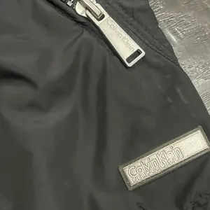 Calvin Klein Performance Hooded Long Lightweight Windbreaker Jacket SZ L Outdoor thumbnail 3