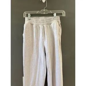 American Eagle Womens XS‎ Grey Heather Fleece Lined Jogger Sweatpants Relaxed thumbnail 2