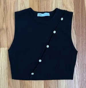 Zara Black cropped top thumbnail 1