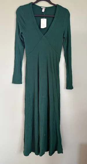 a new day Dark Green Long Sleeve V-Neck Maxi Dress thumbnail 1