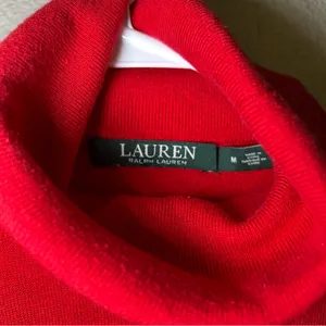Ralph Lauren Red Silk Blend Turtle Neck Knit Sweater Women’s Size Medium thumbnail 10