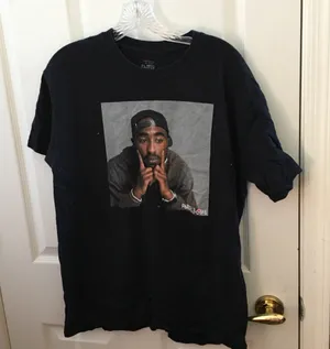 FINAL MARKDOWN Unisex New Moda Poetic Justice (Tupac Shakur) Tee (L) thumbnail 1